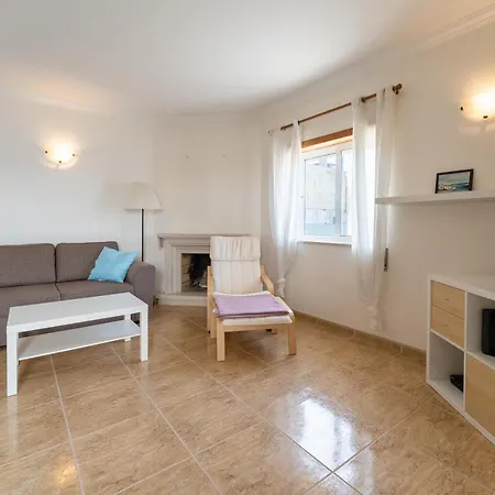 アパート T1 Nazareth *